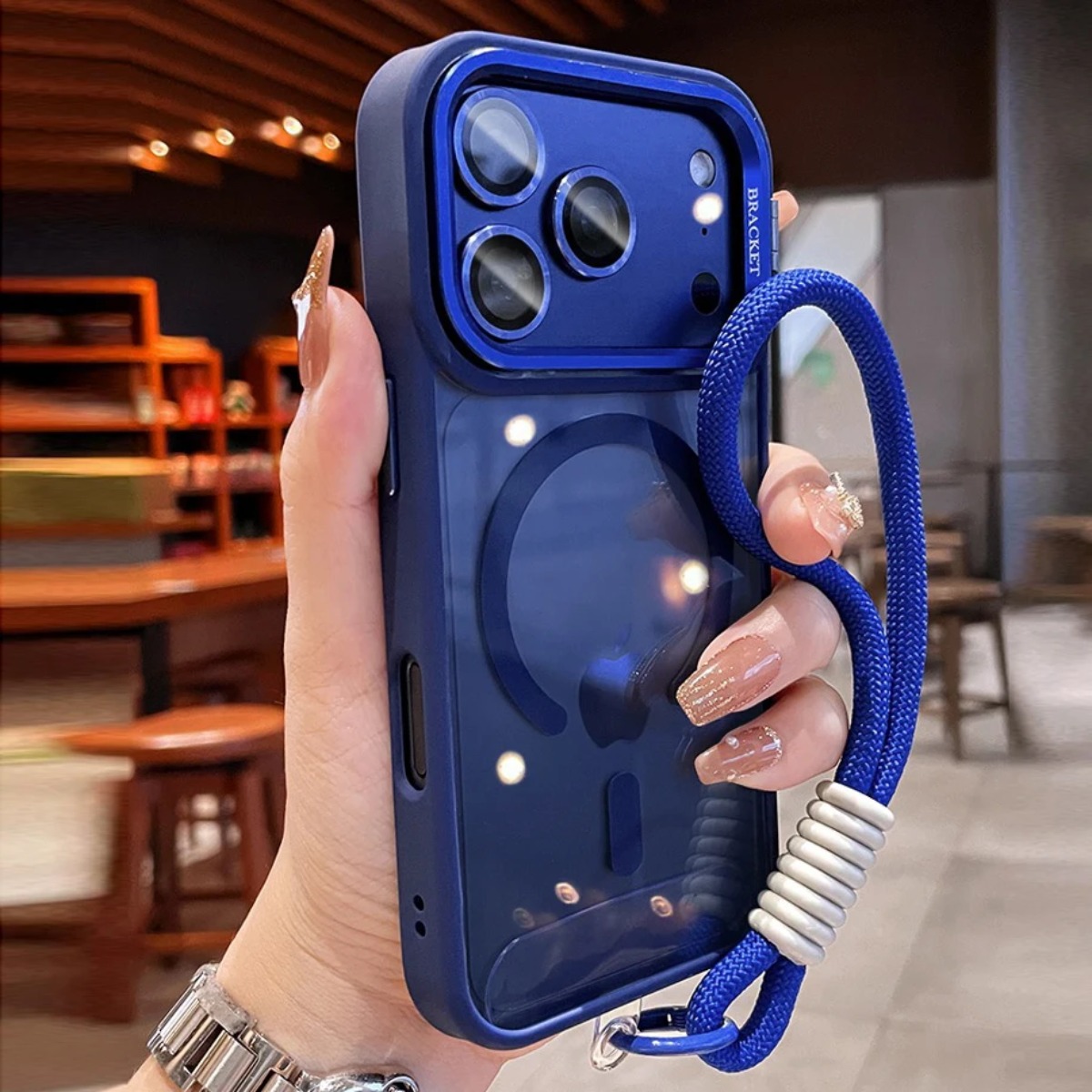 Magsafeワイヤレス充電対応リストストラップ付きレンズカ - Camera Wrist Strap のレビューと価格